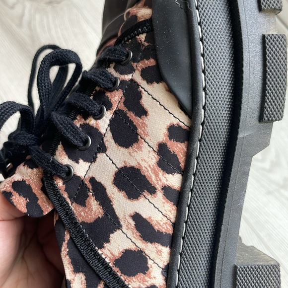 GANNI Leopard Print Lug Sole Sneaker (Size 9US / 39EU) - Picture 9 of 9